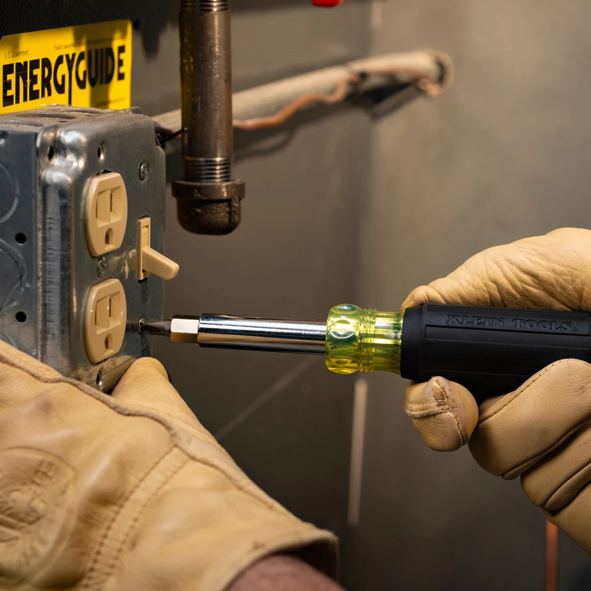 KLEIN TOOLS 32500 многофункциональная отвертка 11-в-1